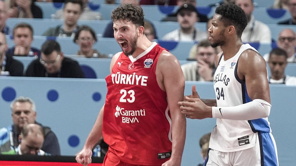 2025 Avrupa Basketbol Şampiyonası'nda (EuroBasket 2025) Türkiye, Yunanistan'ı 94-68 mağlup ederek