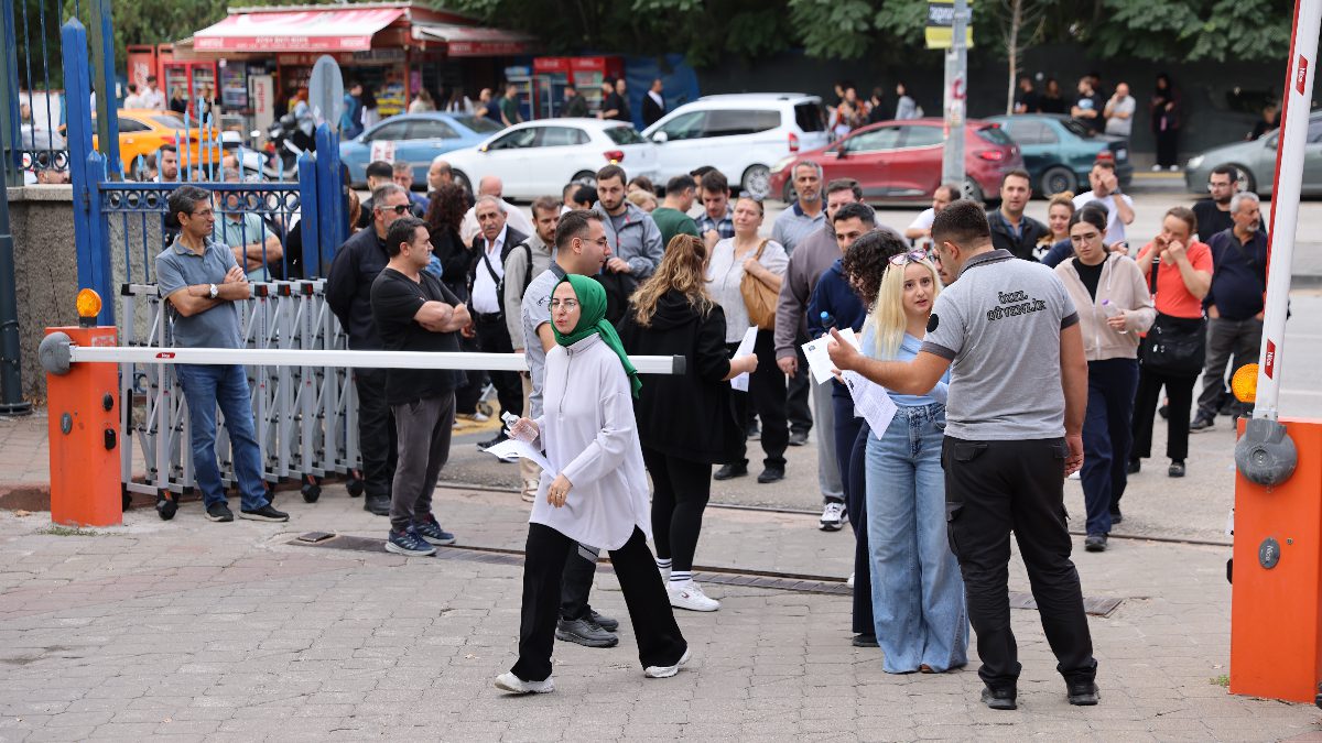 Ankara'da Kamu Personel Seçme Sınavı Alan Bilgisi 1'inci Oturumu başladı.