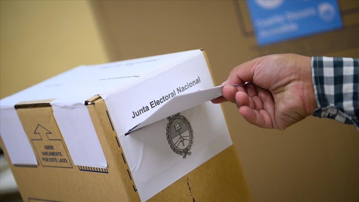 Arjantin'de 26 Ekim 2025'te yapılacak parlamento seçimleri öncesi "güçlü bir