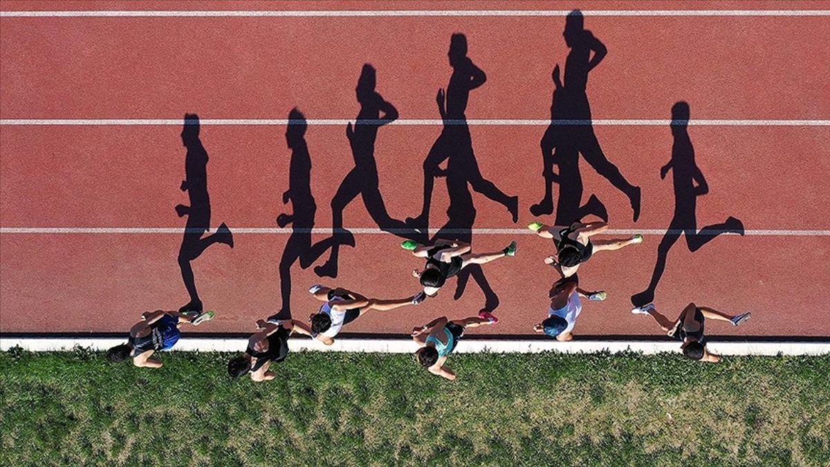 ENKA, hem kadınlar hem erkeklerde Atletizm Kulüpler Süper Ligi şampiyonluğuna