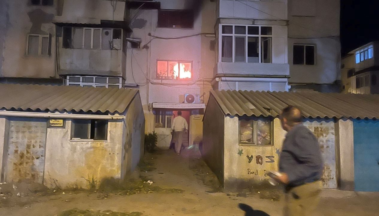 Kütahya'nın Gediz ilçesinde, aynı binada iki gün arayla arka arkaya