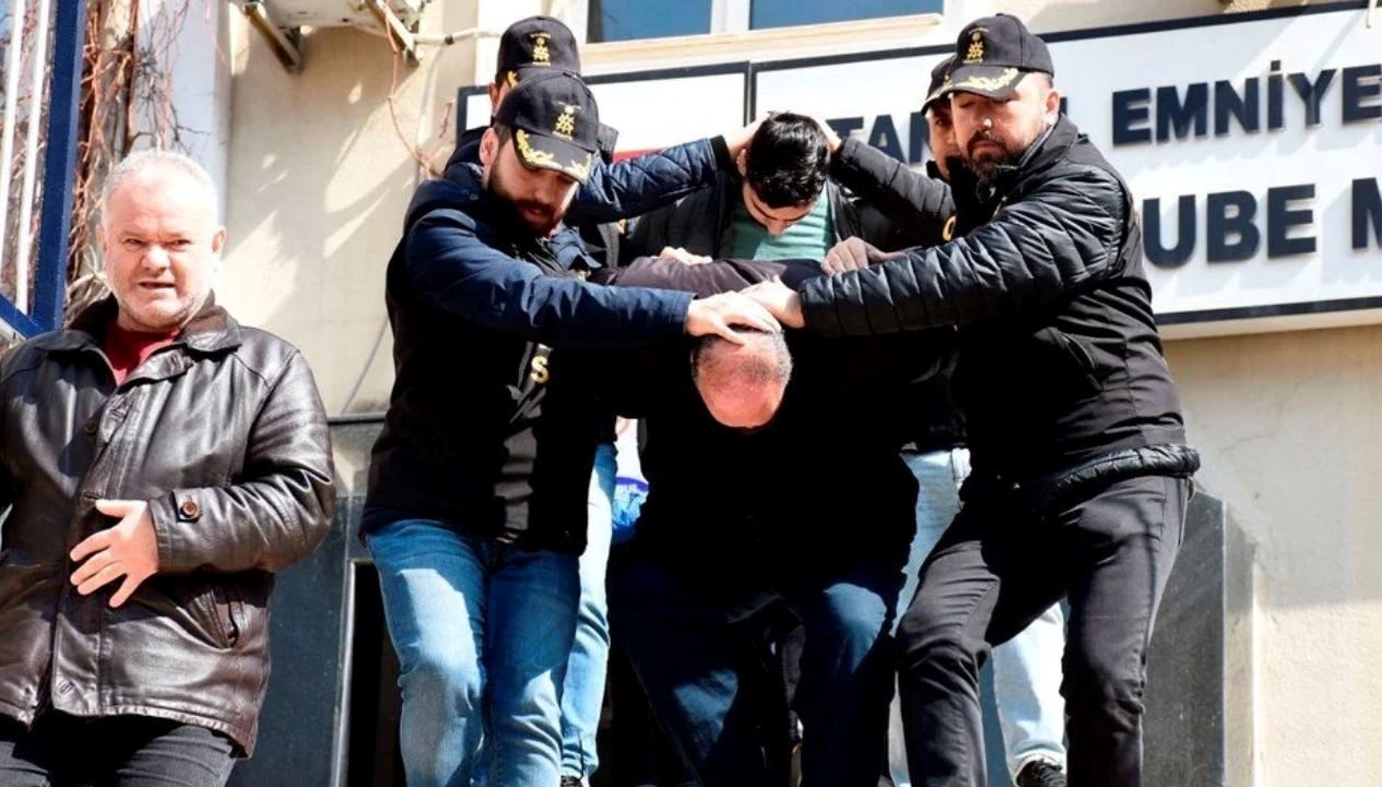 Bağcılar’da boşanma aşamasındaki eşi ve oğlunu öldürdükten sonra cesetlerini gömen