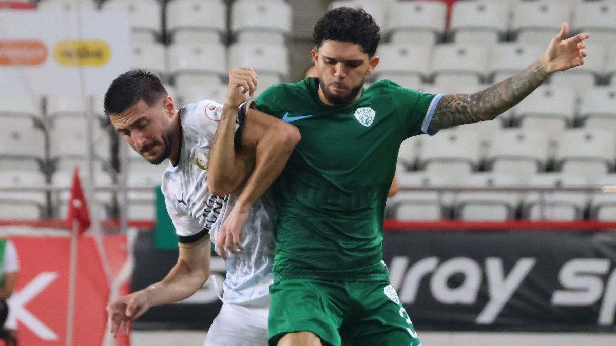 1. Lig'de Bodrum FK, Serik Spor'u 4-2 mağlup etti.