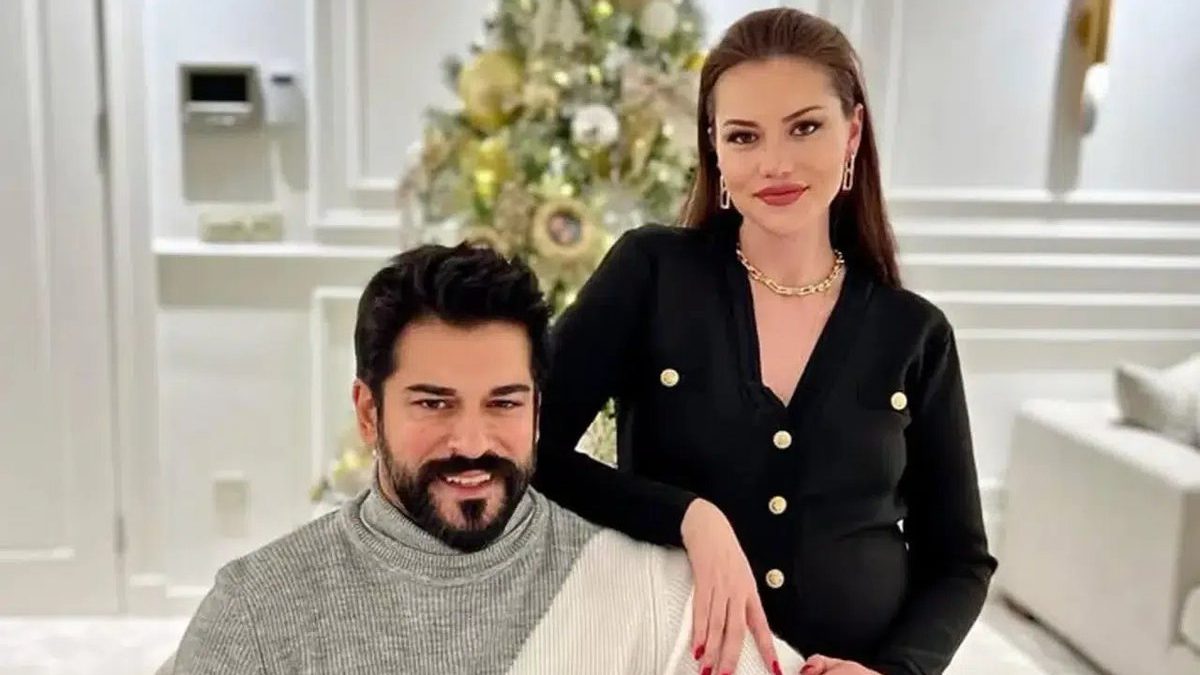 Londra tatillerinden yeni dönen oyuncu çift Fahriye evcen ile Burak