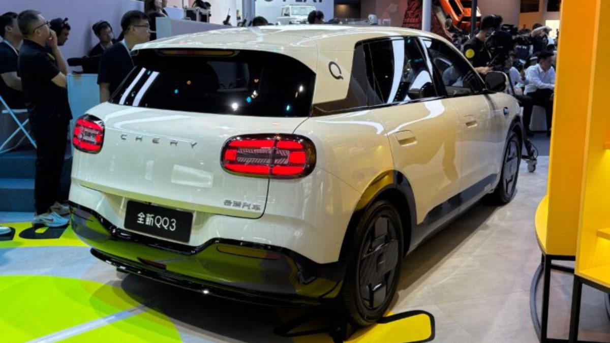 Çinli otomobil devi Chery, Porsche'yi andıran farları ve Citroen C3'ten