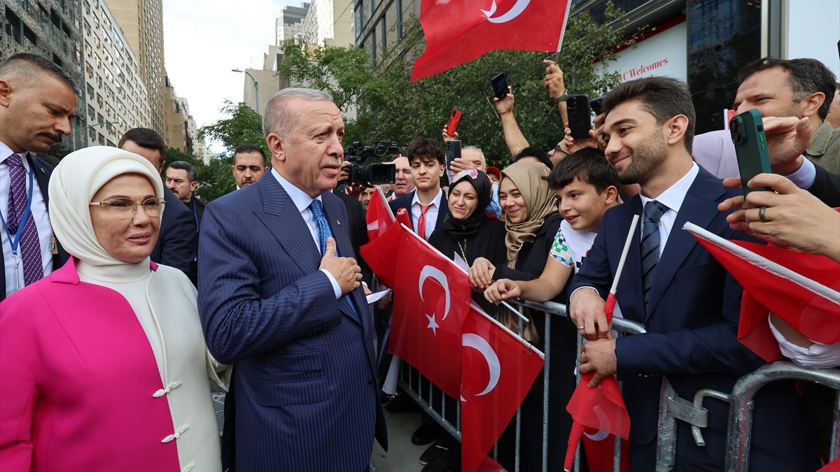 BM) 80. Genel Kurulu için ABD'de bulunan Cumhurbaşkanı Erdoğan gazetecilerin