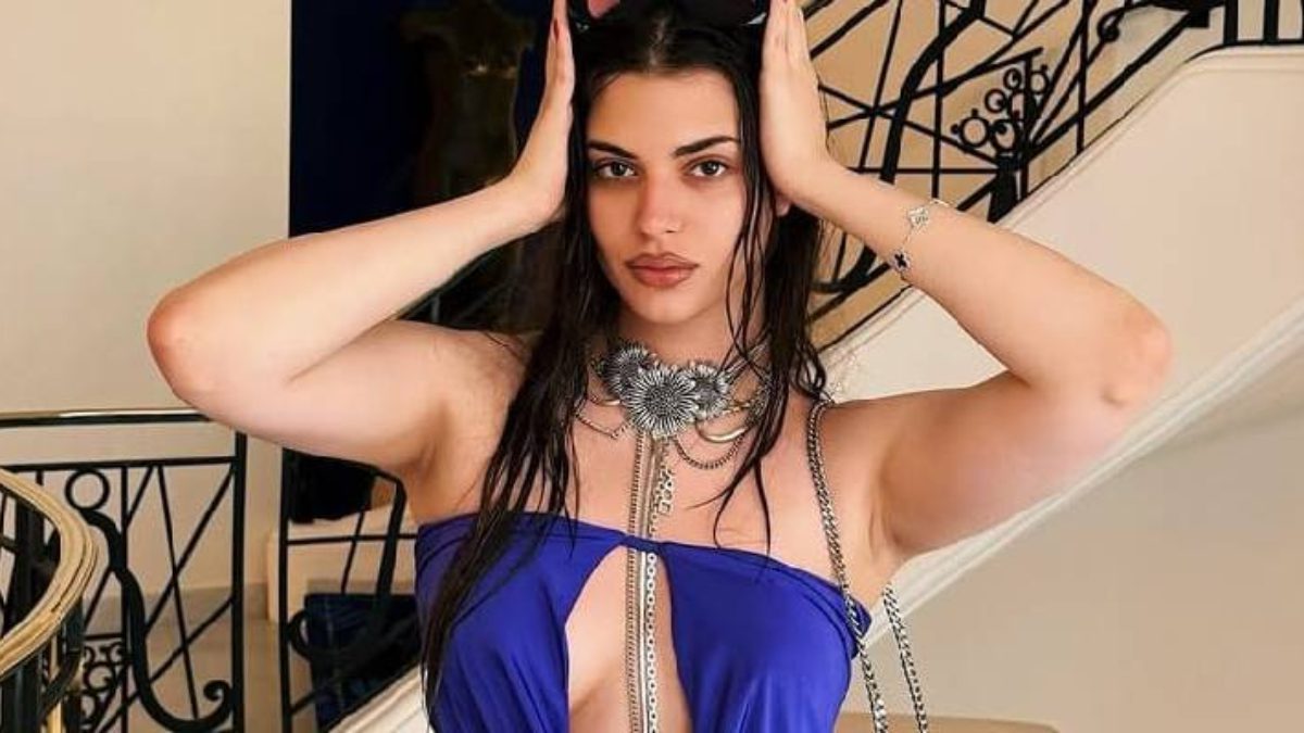 Gittiği düğünde sevgilisiyle birlikte verdiği pozlarla dikkat çekten Deren Talu'nun