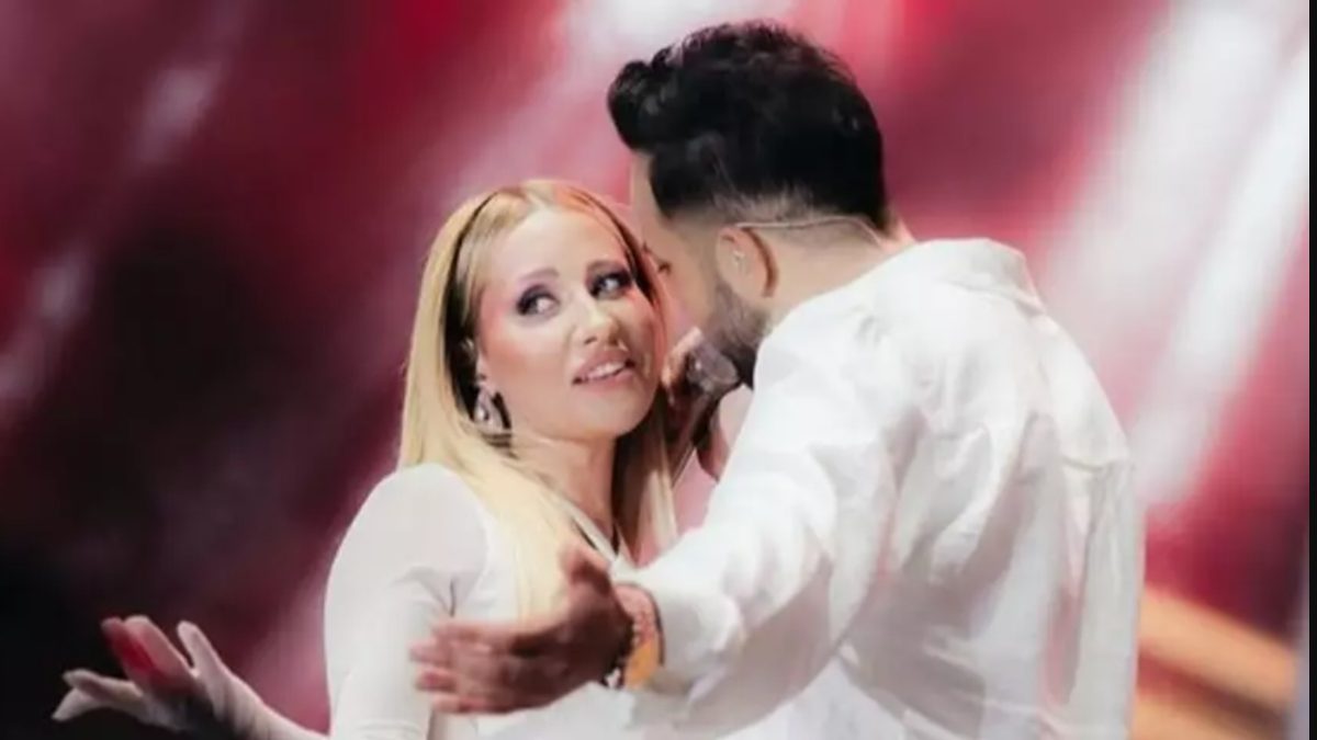 Derya Uluğ son yaptığı paylaşımla sevenlerini korkuttu. Ünlü şarkıcı hastane