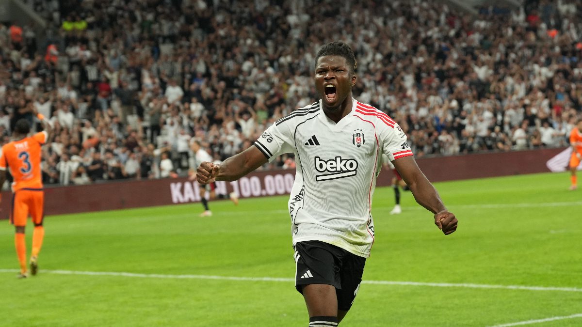 Beşiktaş'ın forvet oyuncusu El Bilal Toure, Başakşehir maçının ardından "Bugün