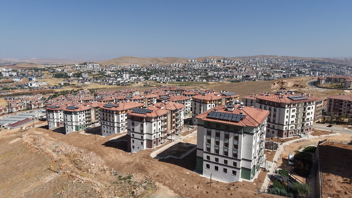 Deprem bölgesi Elazığ'da, rezerv alanı ilan edilen mahallelerde kalıcı konut