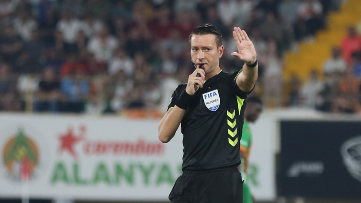 BeIN Trio ekibi, Alanyaspor - Galatasaray maçının ardından tartışmalı pozisyonları