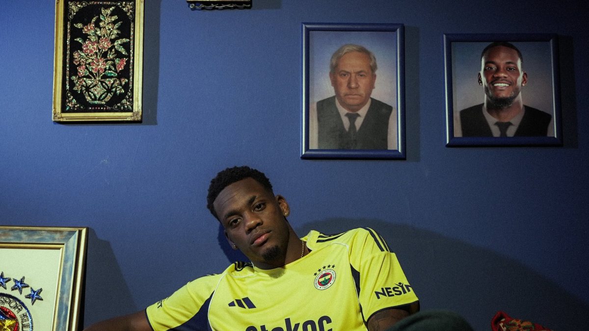 Fenerbahçe'de Jhon Duran sakatlanmadan önce sarı-lacivertli formayı 6 kez giyebilmişti.