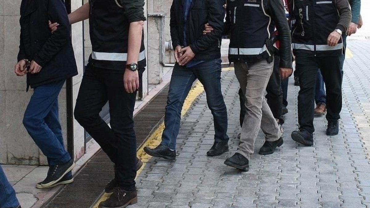 Aralıksız sürdürülen FETÖ operasyonlarına bir yenisi daha eklendi. Ankara Cumhuriyet