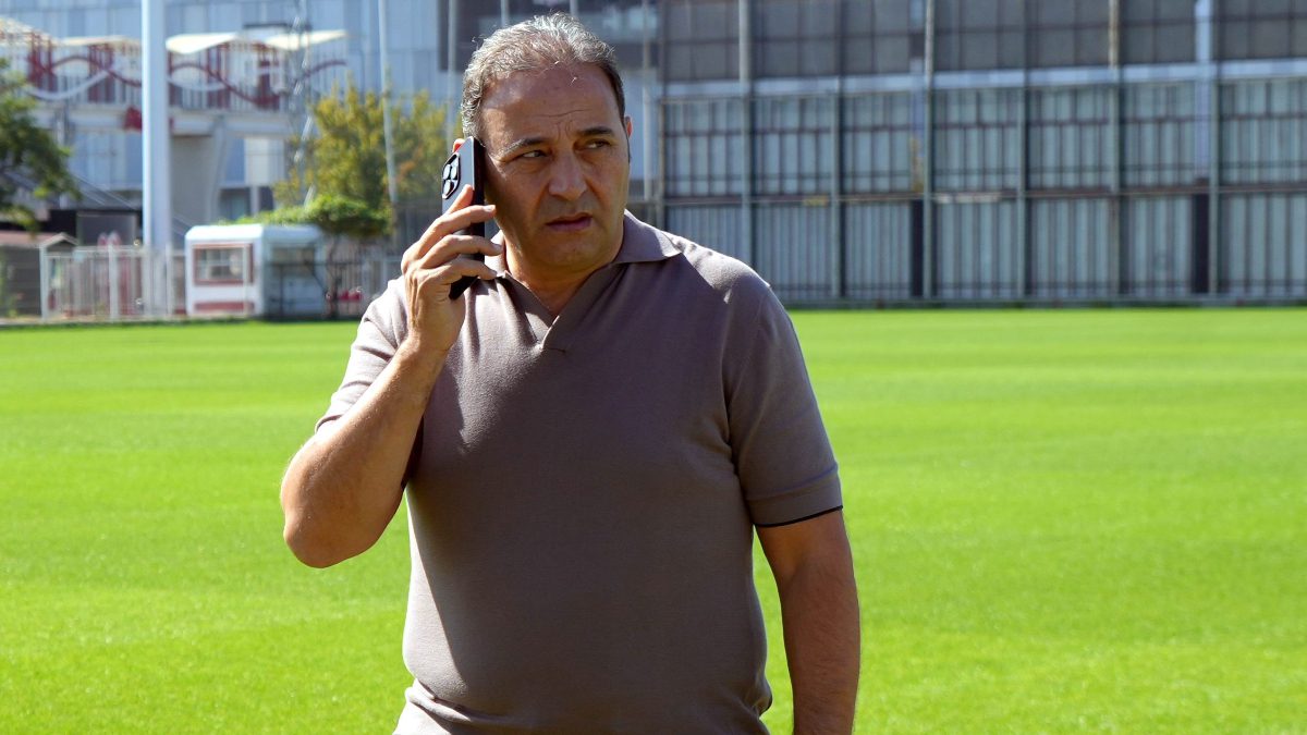 Samsunspor Futbol Direktörü Fuat Çapa, harcama limiti sorunu nedeniyle forvet
