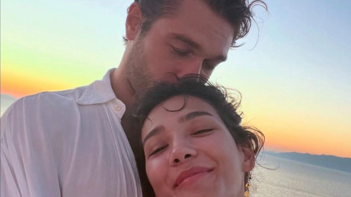 Aşkları doludizgin devam eden Aybüke Pusat ve Furkan Andıç'tan yeni