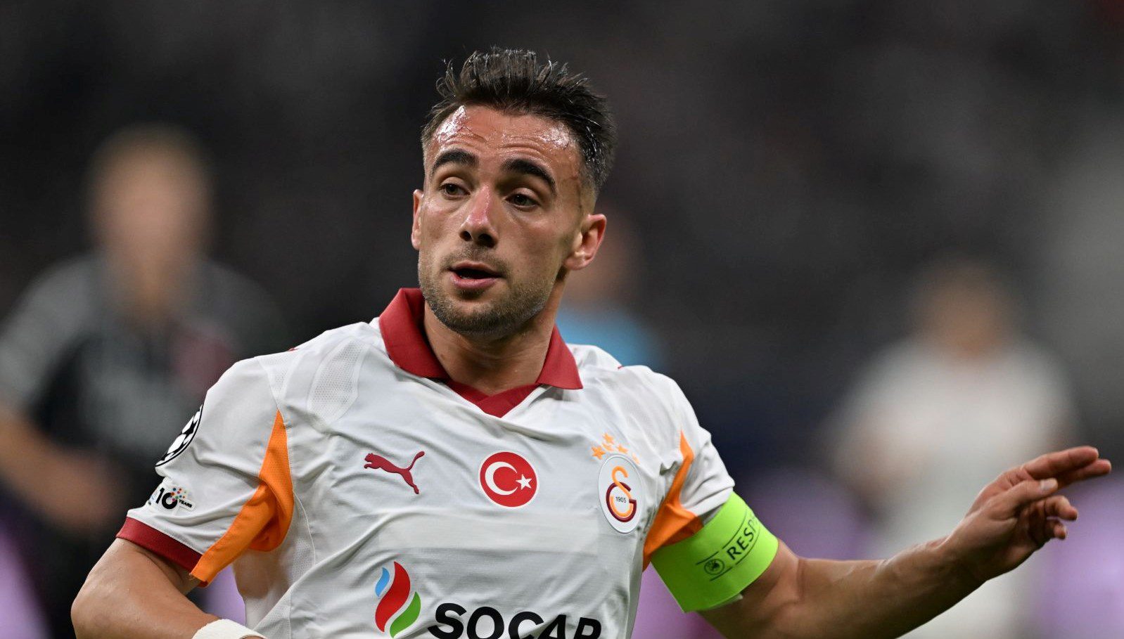 Frankfurt'a 5-1 mağlup olan Galatasaray'da Yunus Akgün, kariyerinde bir ilki
