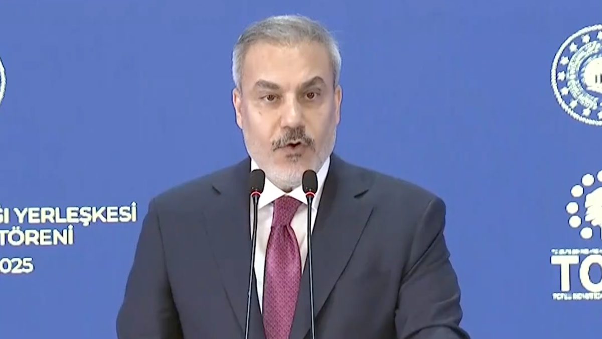 Ankara'da Dışişleri Bakanlığı Yerleşkesi Temel Atma Töreni'nde konuşan Dışişleri Bakanı