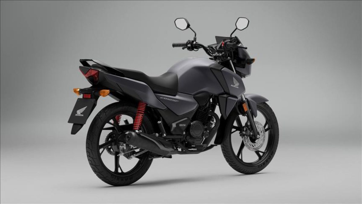 Honda, A1 ehliyet sınıfına uygun giriş seviyesi CB125F'yi, 1.4 litre/100