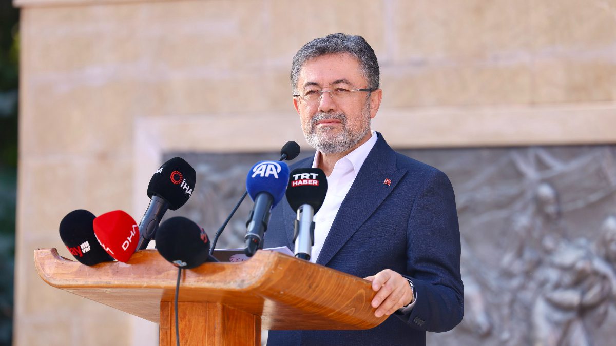 Tarım ve Orman Bakanı İbrahim Yumaklı, Türkiye'nin en büyük göllerinden