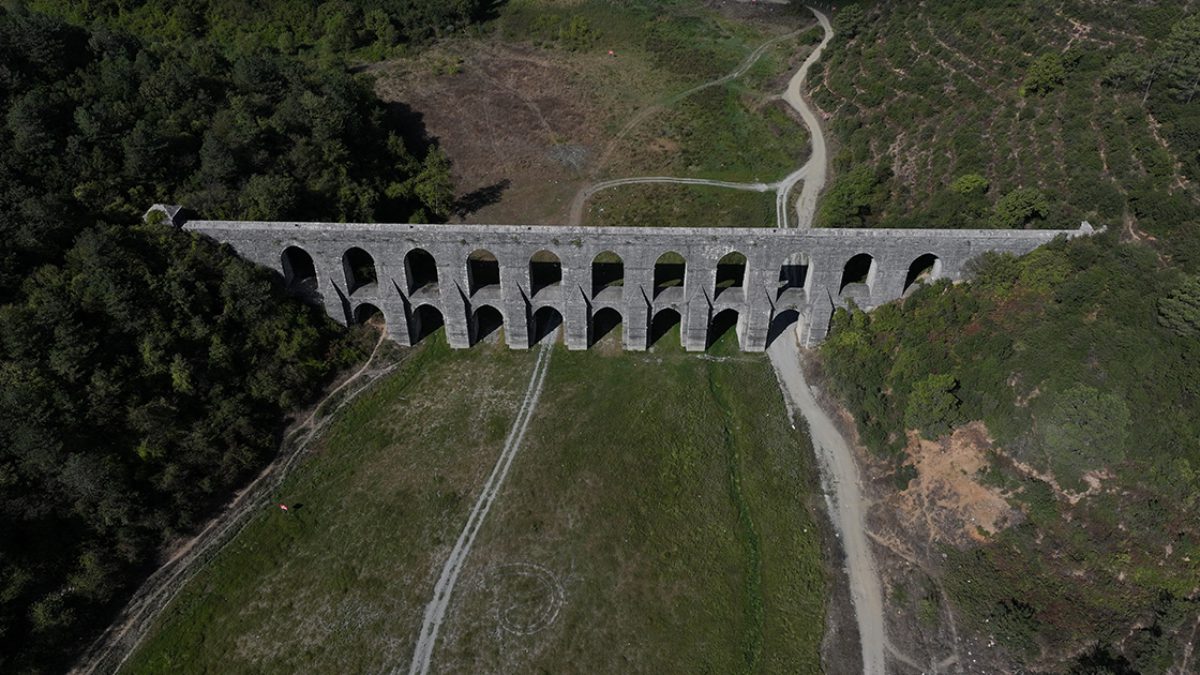 Yağışların az olmasından dolayı İstanbul'un barajlarda doluluk oranları azalırken, uzmanlar