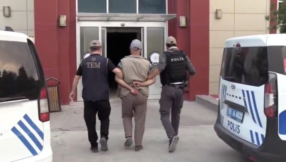 İstanbul'da terör örgütü DAEŞ'e operasyon düzenlendi. Operasyonda 7 şüpheli gözaltına