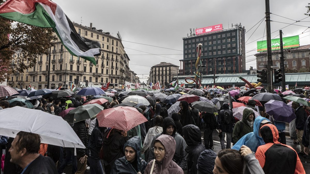 İsrail’in Gazze’ye yönelik süren saldırılarına karşı ülke genelinde yaklaşık 70