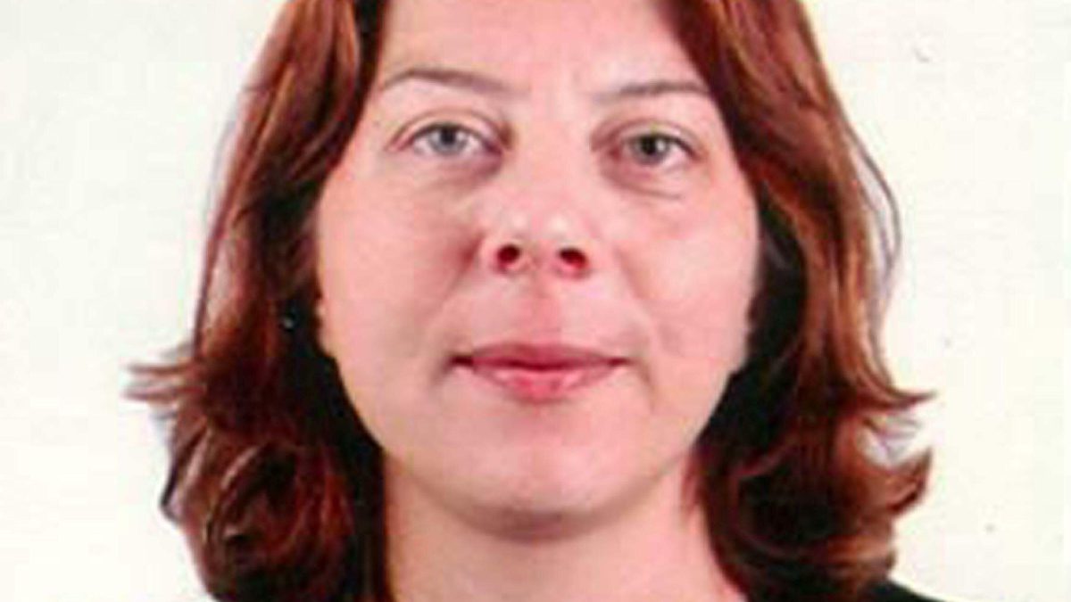 Buca ilçesinde Dokuz Eylül Üniversitesi Öğretim Görevlisi Serpil Erfındık'ın, boşandığı