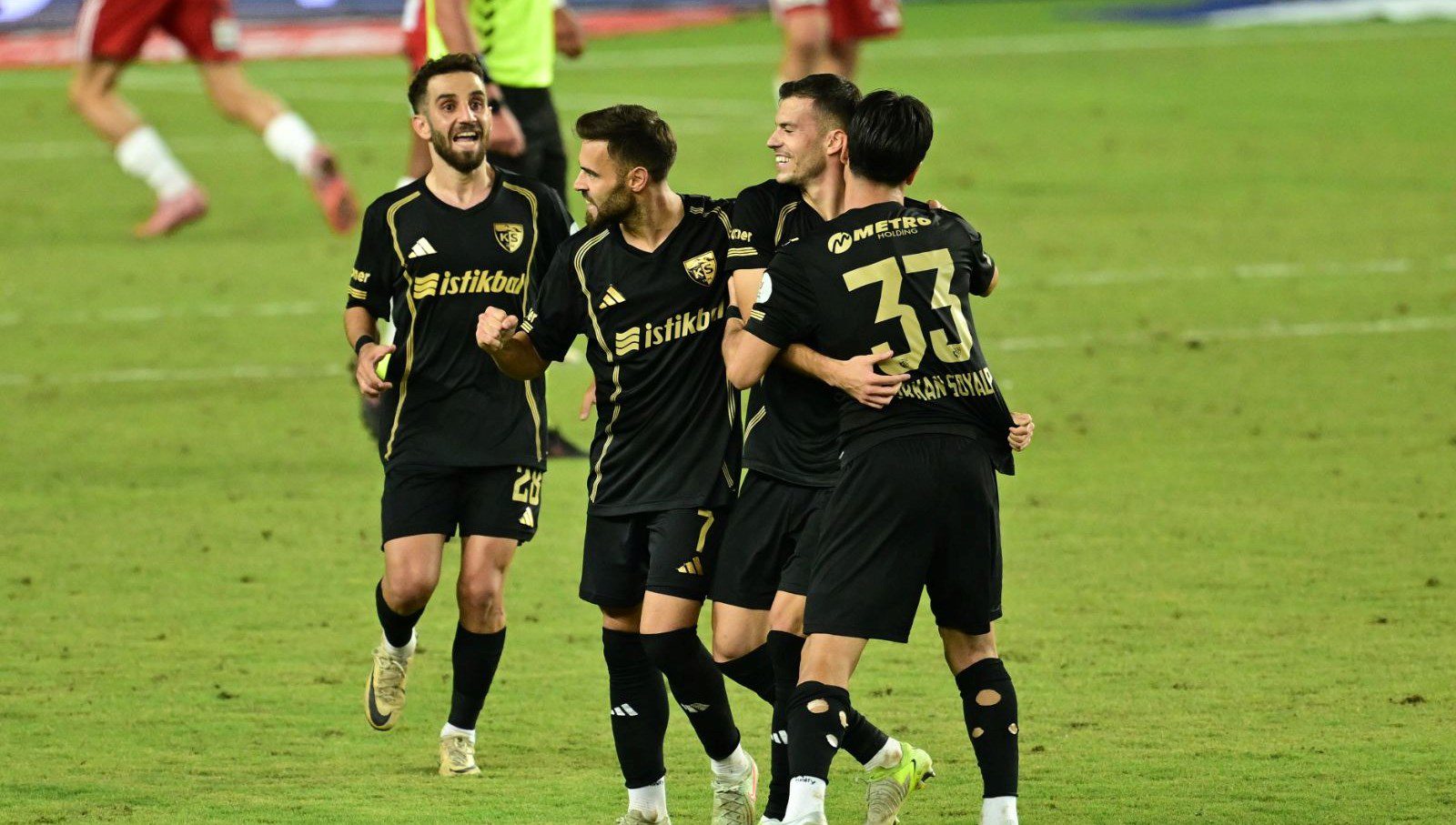 Kayserispor, Süper Lig'in 6. haftasında deplasmanda Antalyaspor ile 1-1 berabere