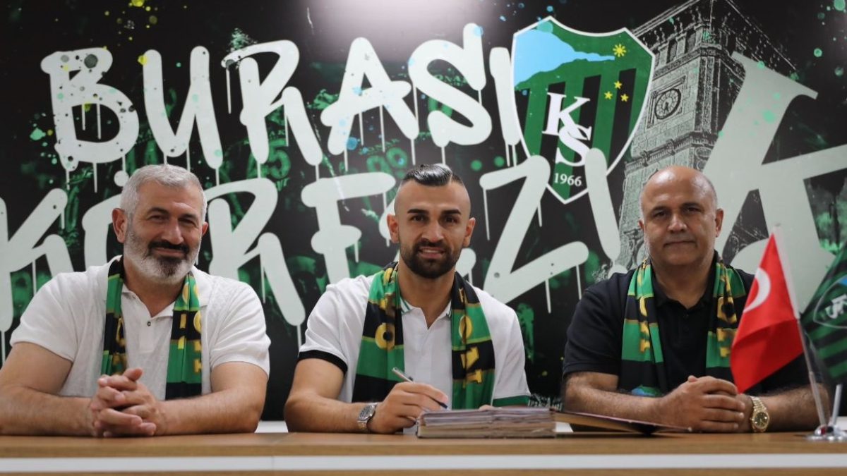 Kocaelispor, tecrübeli santrafor Serdar Dursun (33) ile 1 yıllık sözleşme