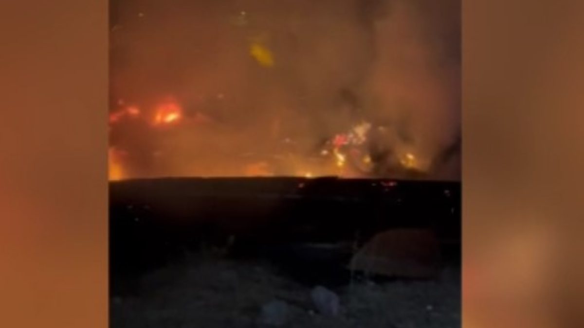 Hekimhan ilçesinde bir evde çıkan yangında 3 ev kullanılamaz hale