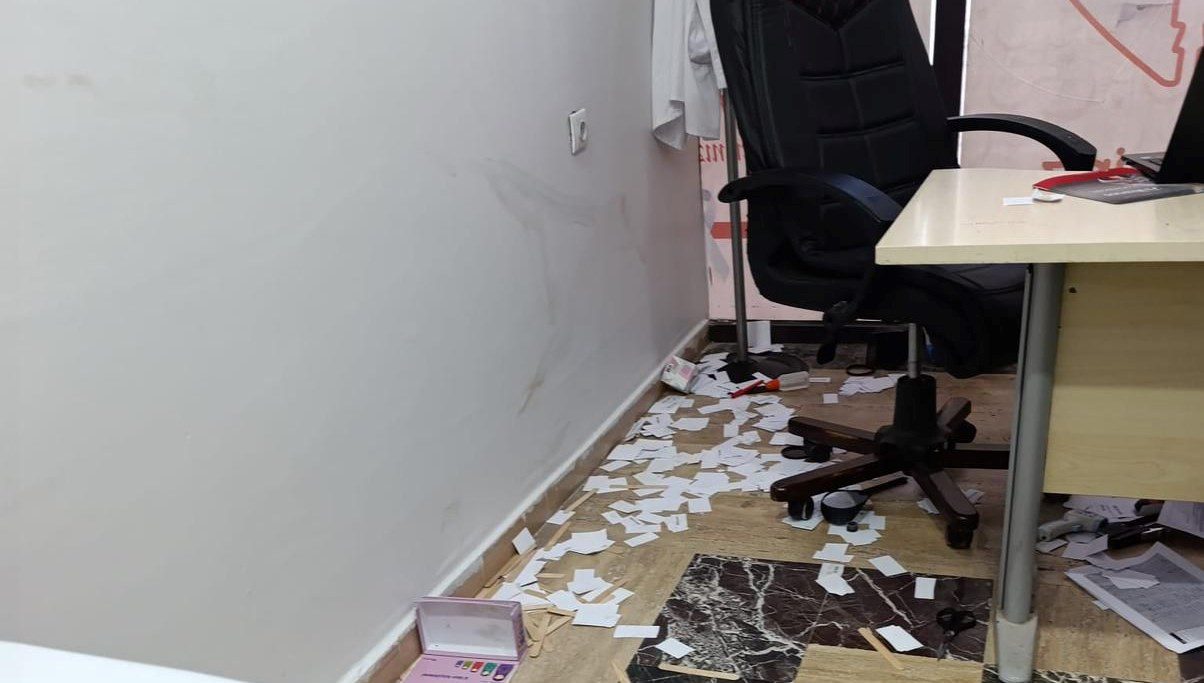 Mardin'de bir kişi annesinin tahlil sonucunu almak için gittiği aile