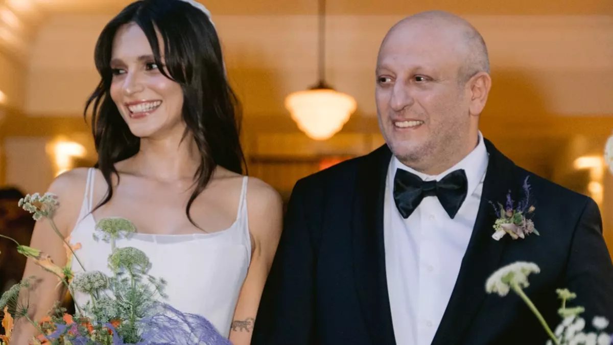 Serkan Keskin ile Meriç Aral’ın oğlu sabaha karşı dünyaya geldi.