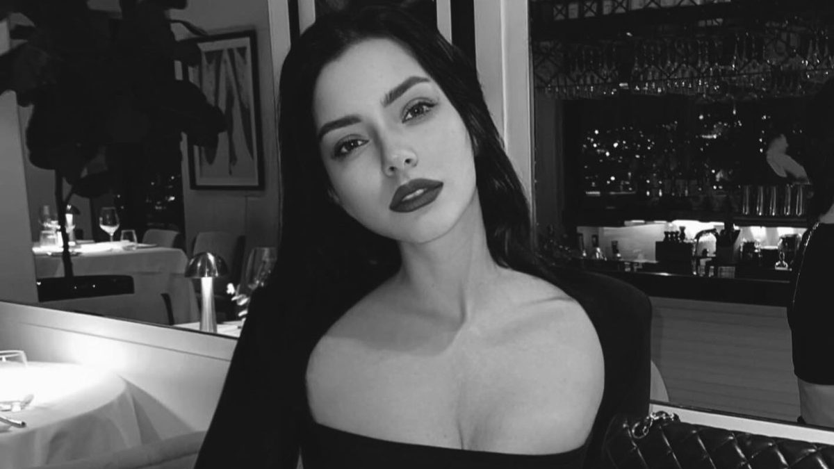 Uzun zamandır ekranlarda olmayan Merve Boluğur, saçının rengini ancak Photoshop'la