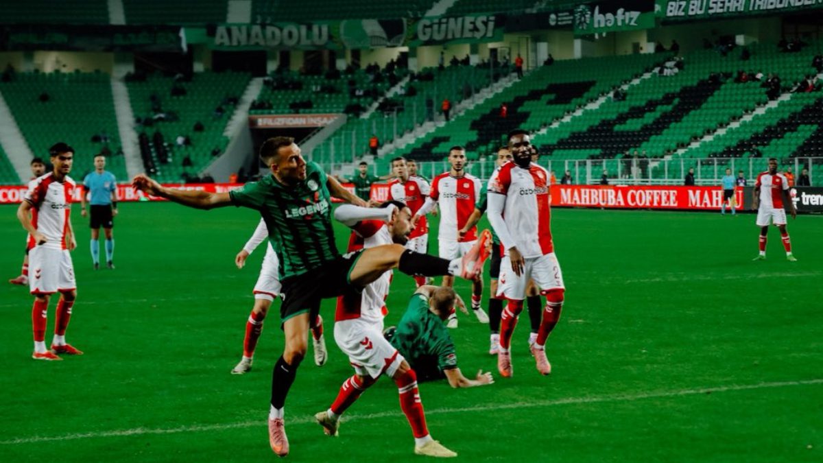 Sakaryaspor, 1. Lig'in 8. haftasında evinde Sivasspor ile golsüz berabere