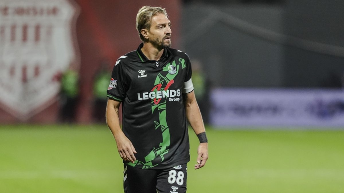 Pendikspor, 1. Lig'in 7. haftasında konuk ettiği Sakaryaspor'u 4-1 mağlup