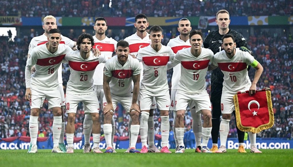 Borussia Dortmund'da Şampiyonlar Ligi kadrosuna yazılmayan milli yıldız Salih Özcan'ın