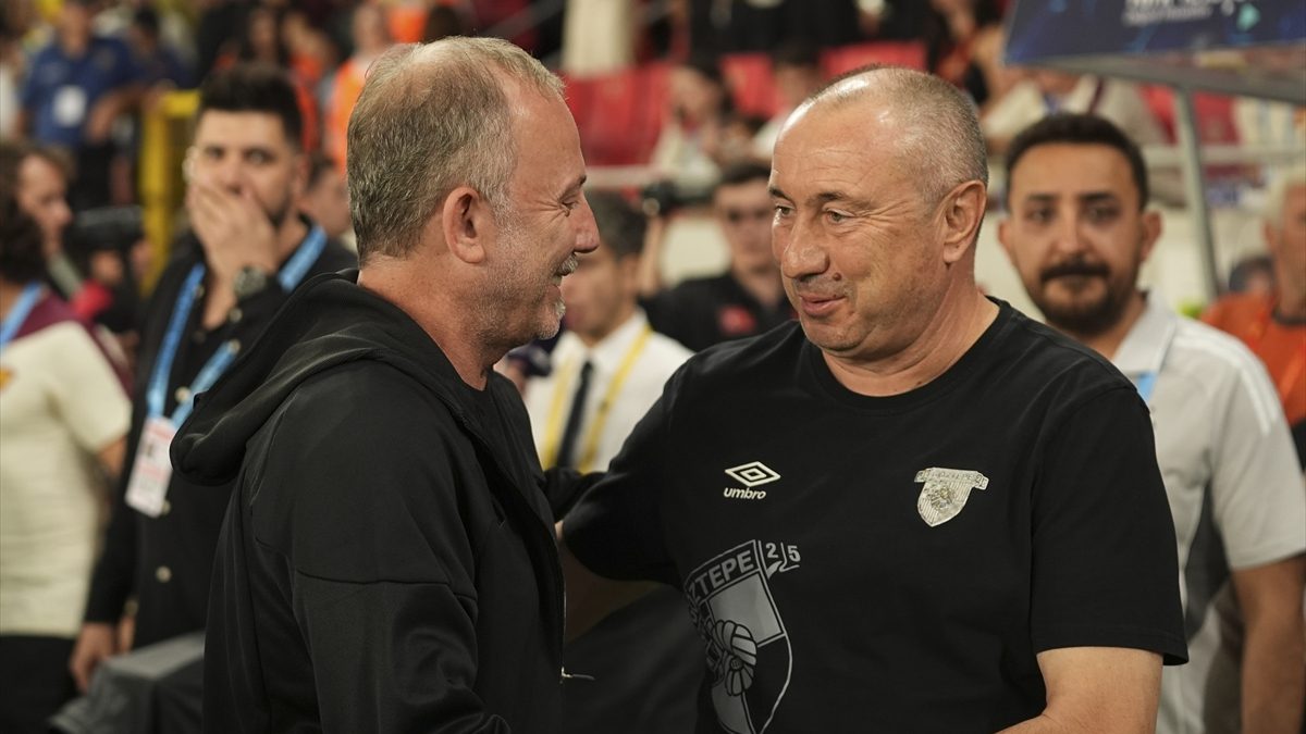 Göztepe Teknik Direktörü Stanimir Stoilov, sahalarında Beşiktaş'ı 3-0 mağlup ettikleri