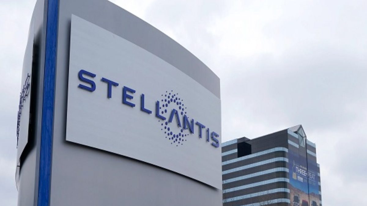Hollanda merkezli otomotiv devi Stellantis dikkat çeken bir geri çağırma