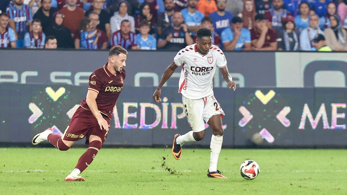 Süper Lig'in 4. haftasında Trabzonspor, evinde Samsunspor ile 1-1 berabere