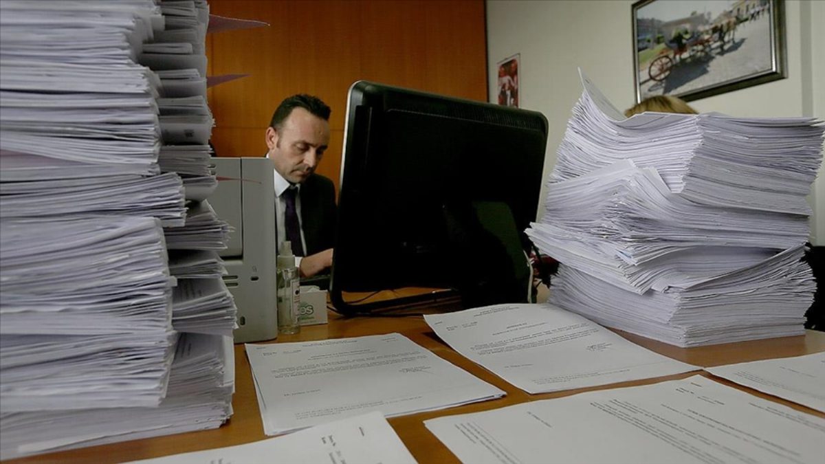 Tüketici Konseyi dolandırıcılık vakaları ve yapay zekanın etkilerine ilişkin iki