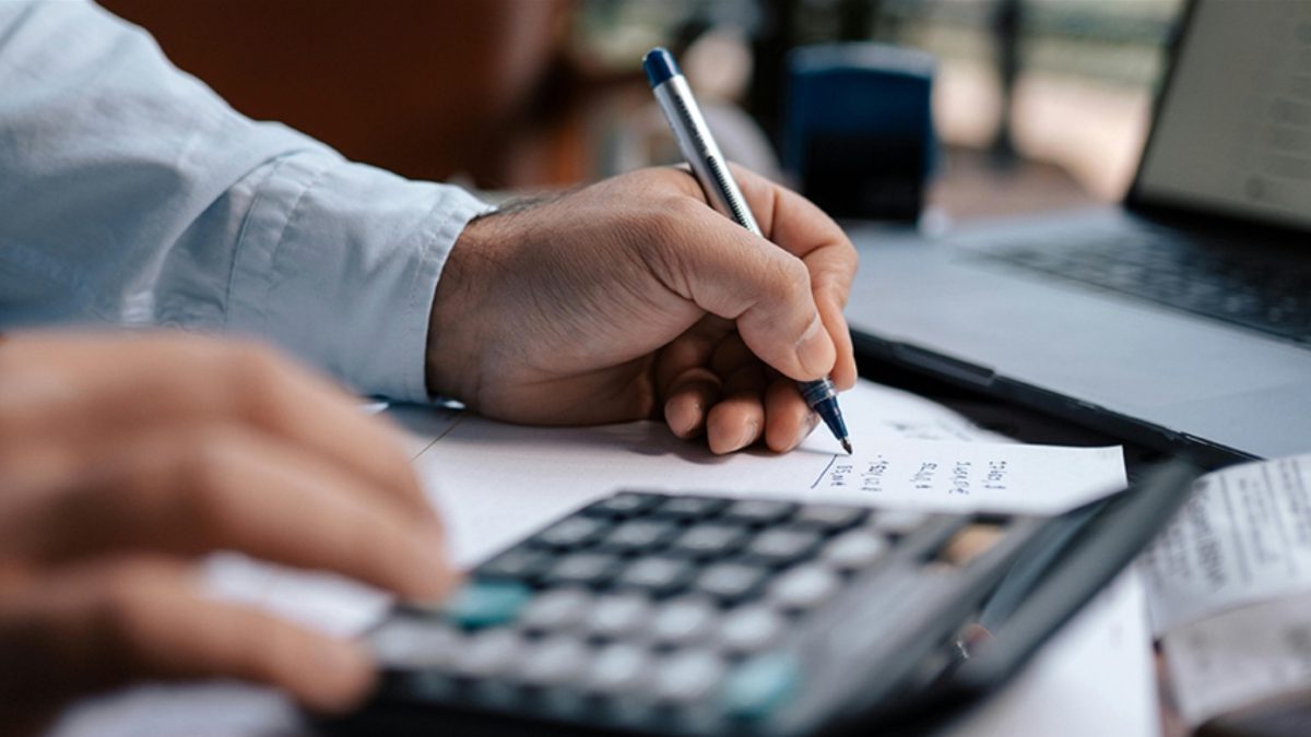 Uluslararası yatırımcıların Türkiye'de yatırım yaparken dikkat ettikleri kredi risk primi-