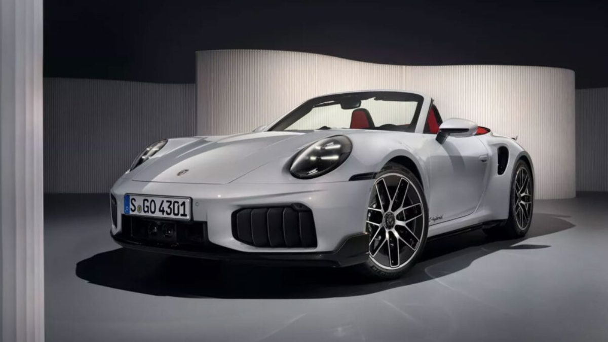 Porsche, 3.6 litrelik altı silindirli motorunu elektrik destekli iki turbo