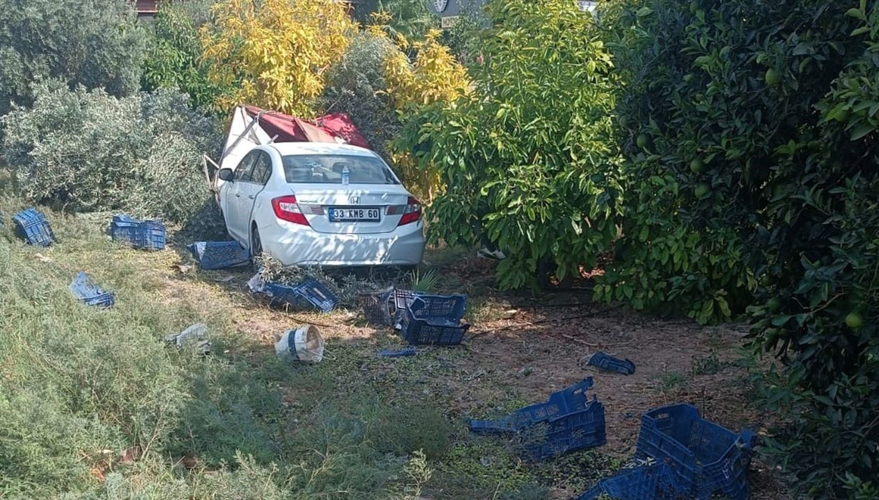 Silifke'de dün otomobilin bahçede zeytin toplayan işçilere çarptığı kazada bir