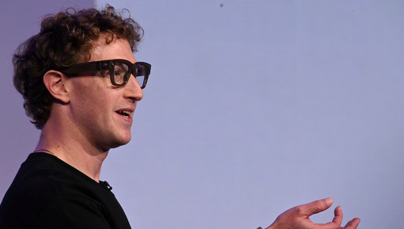Milyarder iş insanı Mark Zuckerberg, 799 dolarlık Meta Ray-Ban Display