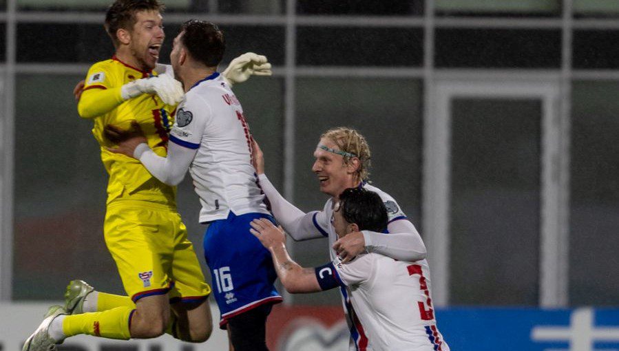 54 bin kişilik ülke Faroe Adaları tarih yazmaya devam ediyor.