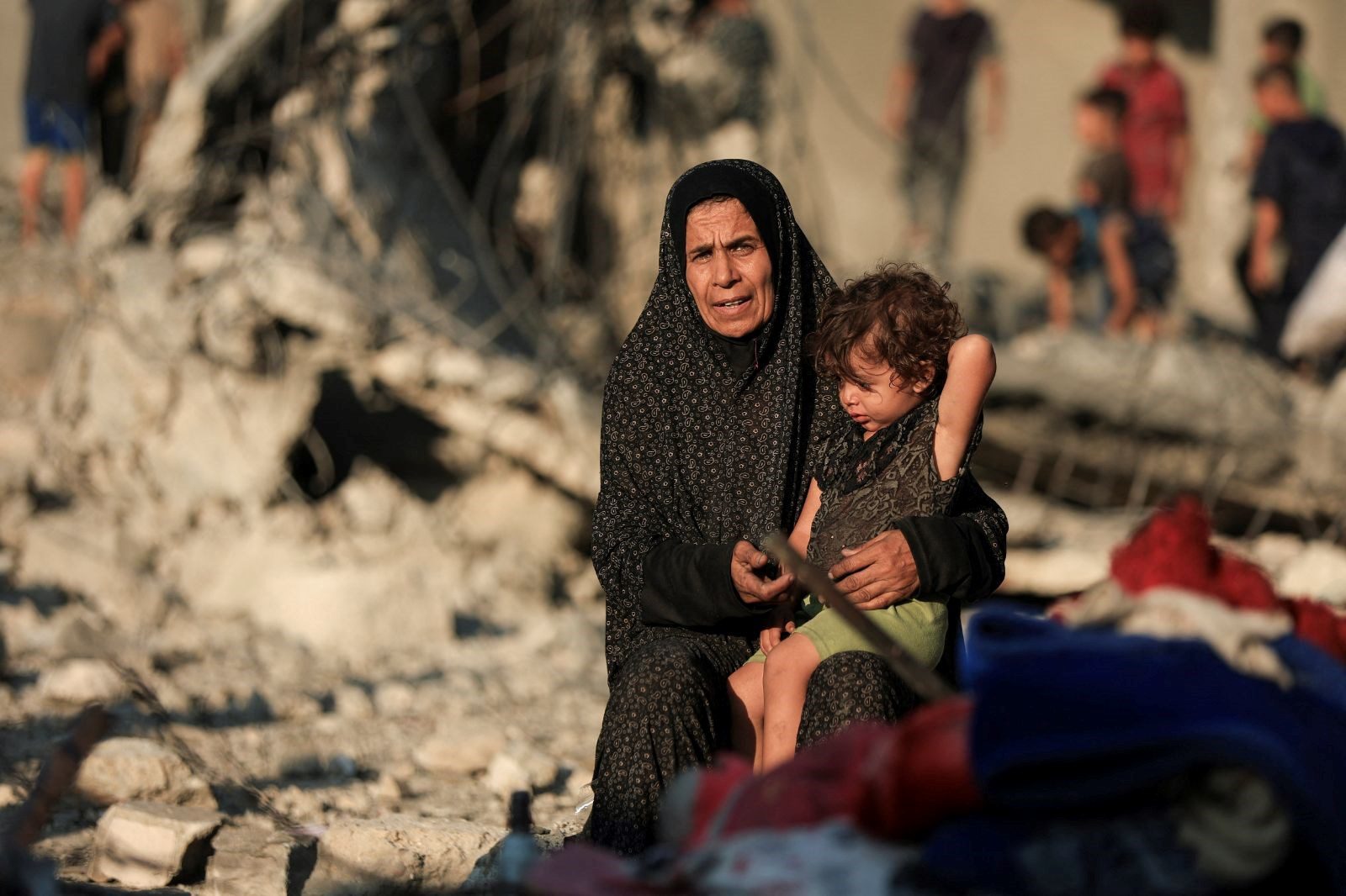 İsrail'in Gazze Şeridi'nde Filistin halkına karşı başlattığı soykırım savaşı iki