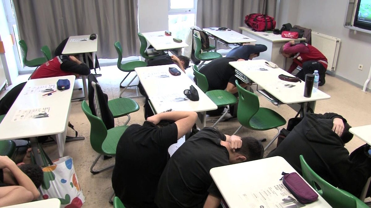 Milli Eğitim Bakanlığı, "Afetler ve Dayanıklılık Ayı" kapsamında 81 ilde