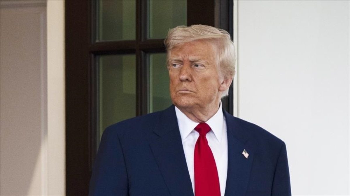 ABD Başkanı Donald Trump, gazetecilere yaptığı açıklamada Kolombiya’yı yasa dışı