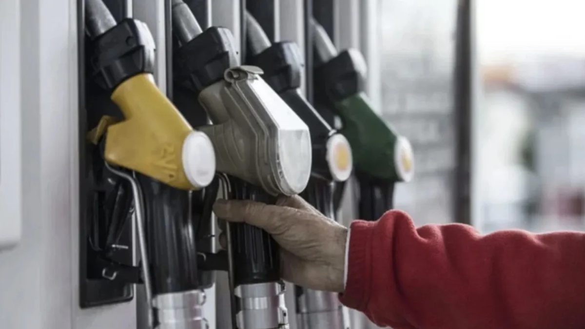 Brent petrol fiyatları ve dövizdeki değişimler sonrası akaryakıt tabelalarında güncellemeye