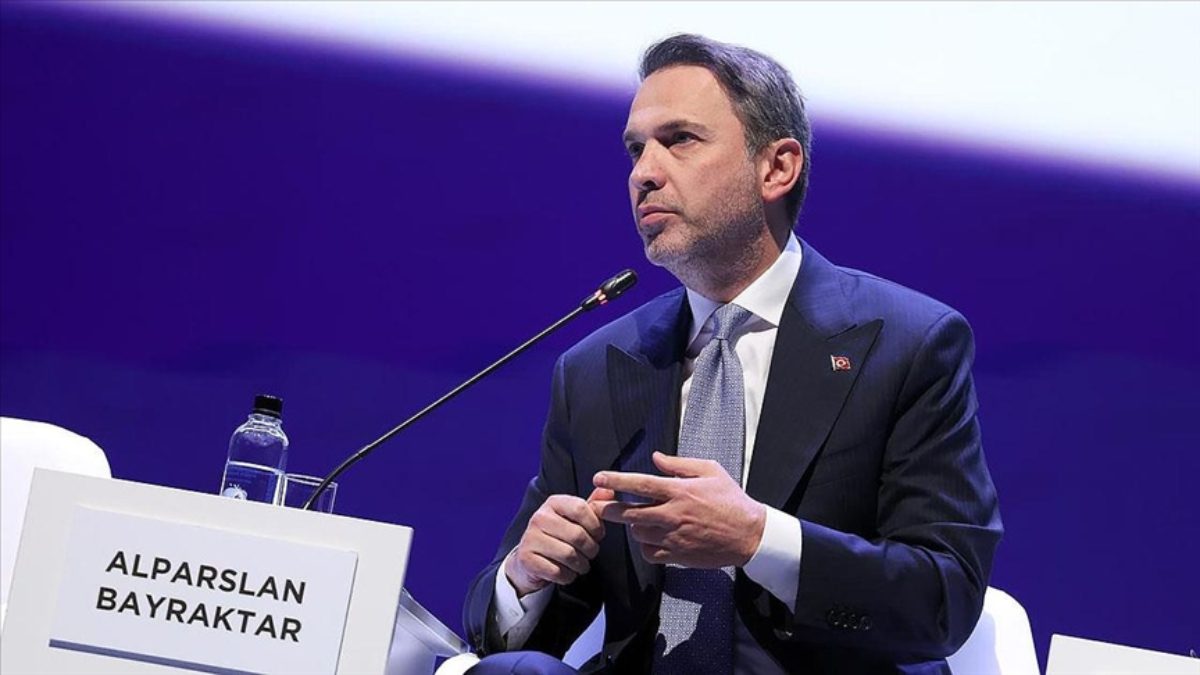 Enerji ve Tabii Kaynaklar Bakanı Alparslan Bayraktar, Türkiye’nin enerji alanındaki